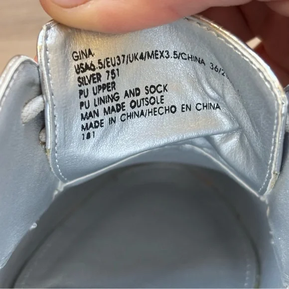 Steve Madden Gina Silver Faux Leather Metallic Oxfords - Picture 6 of 7